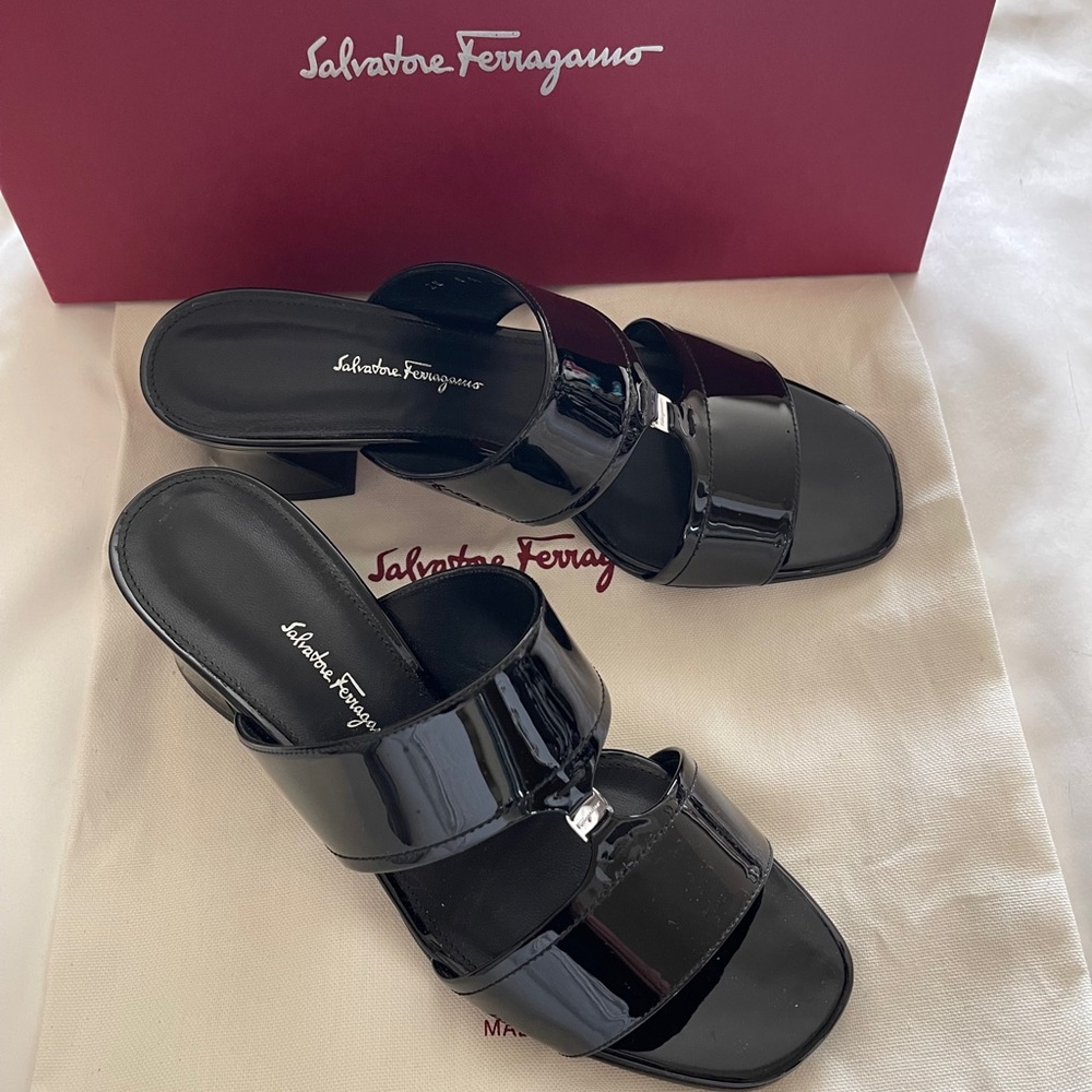 Ferragamo black patent leather sandals, with box and dust bag